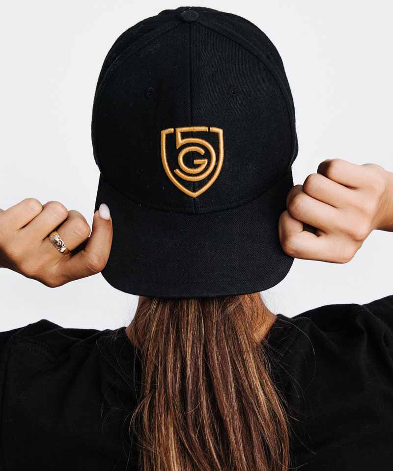Gorra G5 con Visera Plana y Cierre Ajustable
